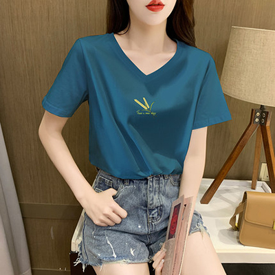 V领T恤