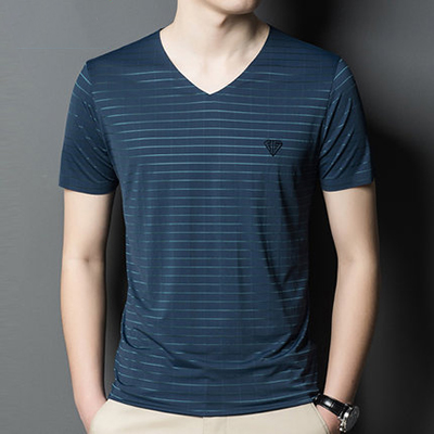V领T恤